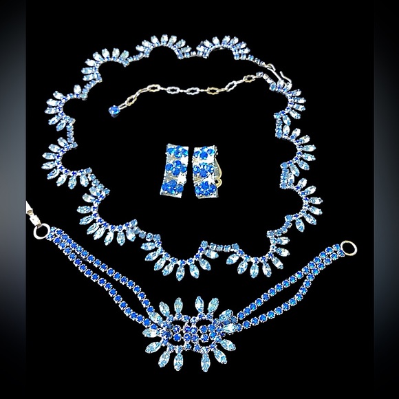Vintage 1940’s Jay Flex Sterling Blue Crystal Jewelry Set (t115)